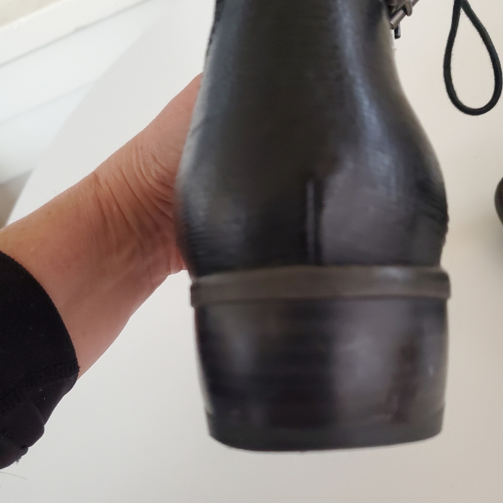 Women's Tamaris German Made Black Lace-Up Leather Ankle Boots- Size 38 - Picture 6 of 7
